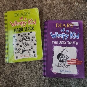 Diary of a Wimpy Kid Book Set - Green and Purple